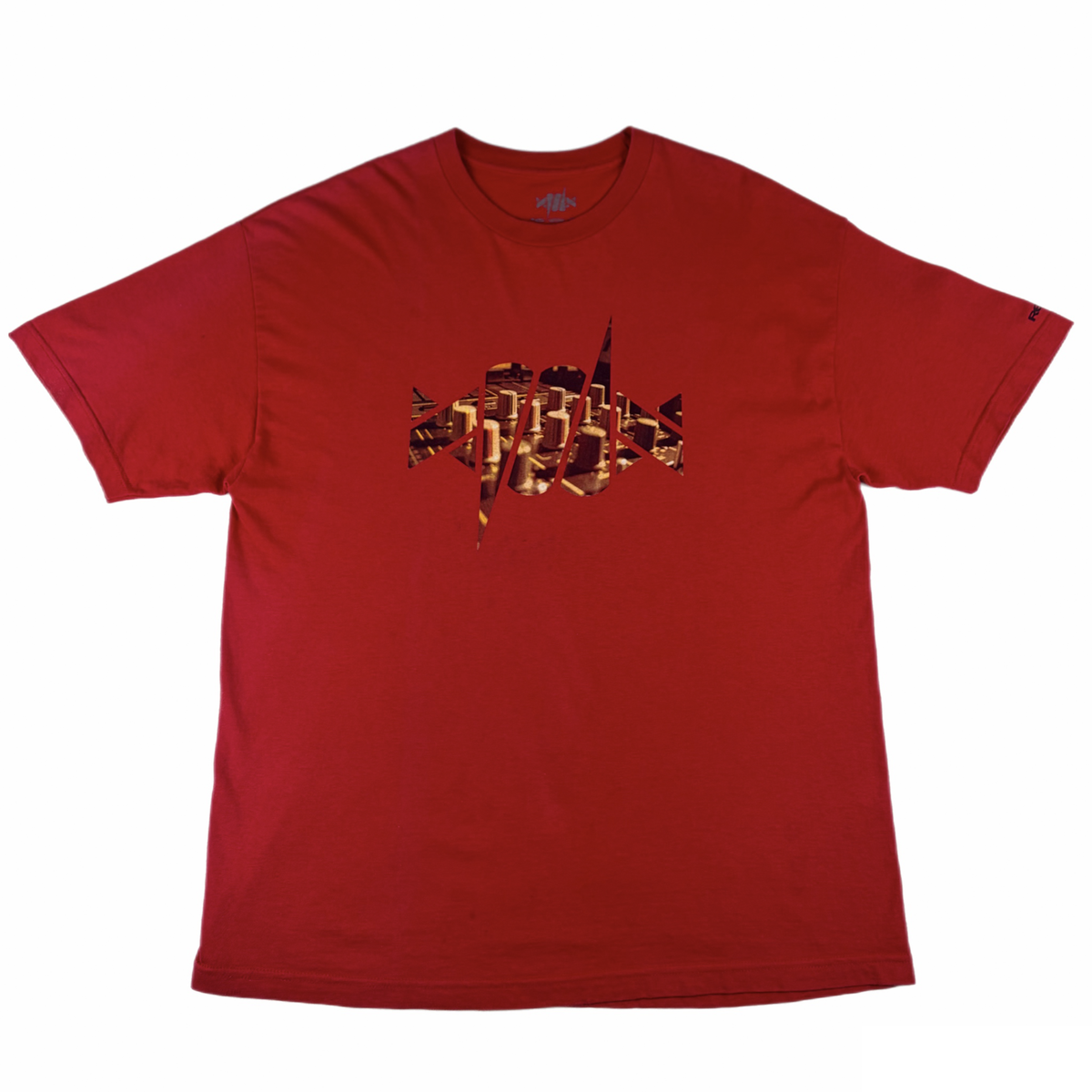 BARB WIRE RED TEE